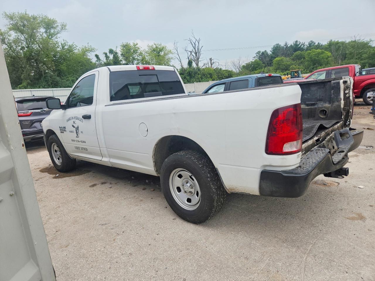 2020 Ram 1500 Classic Tradesman - zdjęcie 2