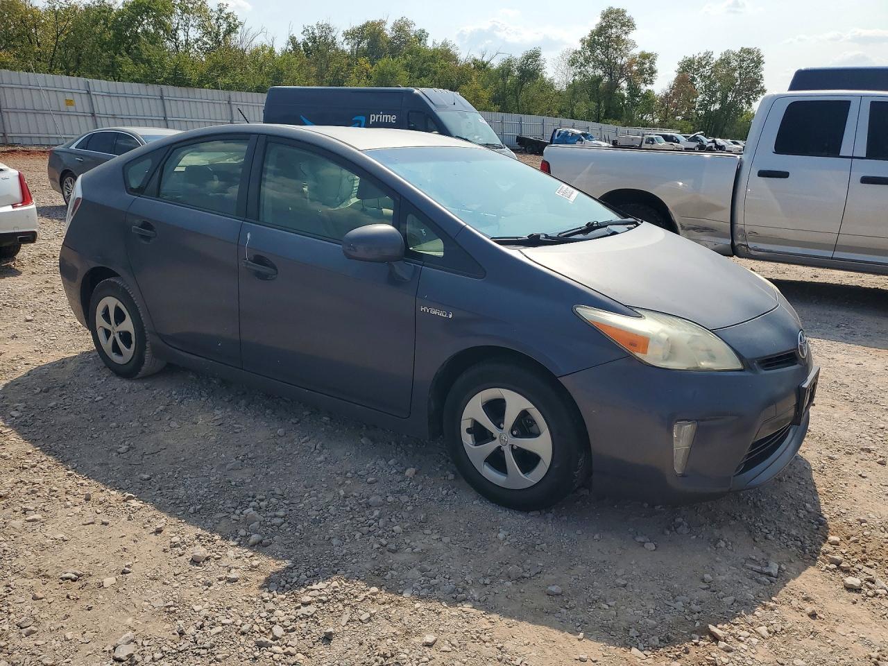 2013 Toyota Prius Two - zdjęcie 4