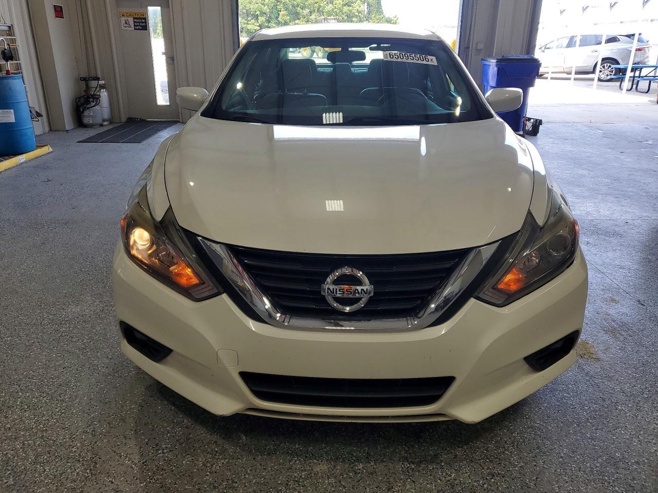 2018 Nissan Altima 2.5 Sr - zdjęcie 5