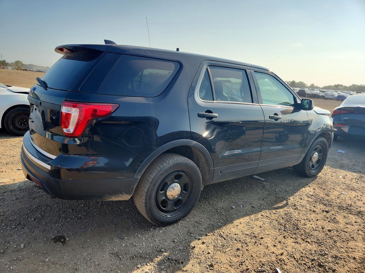 2017 Ford Explorer Police Interceptor - zdjęcie 3