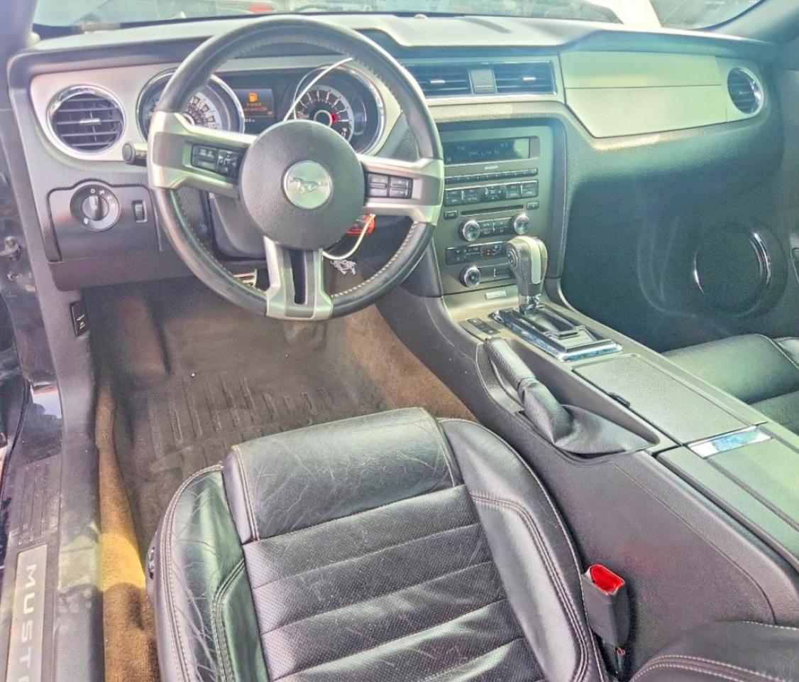 2013 Ford Mustang - zdjęcie 8