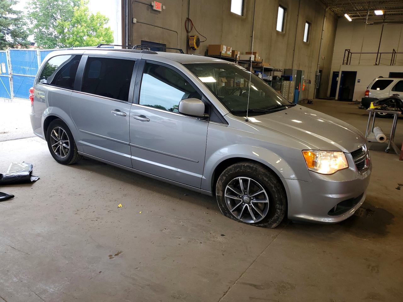 2017 Dodge Grand Caravan Sxt - zdjęcie 4