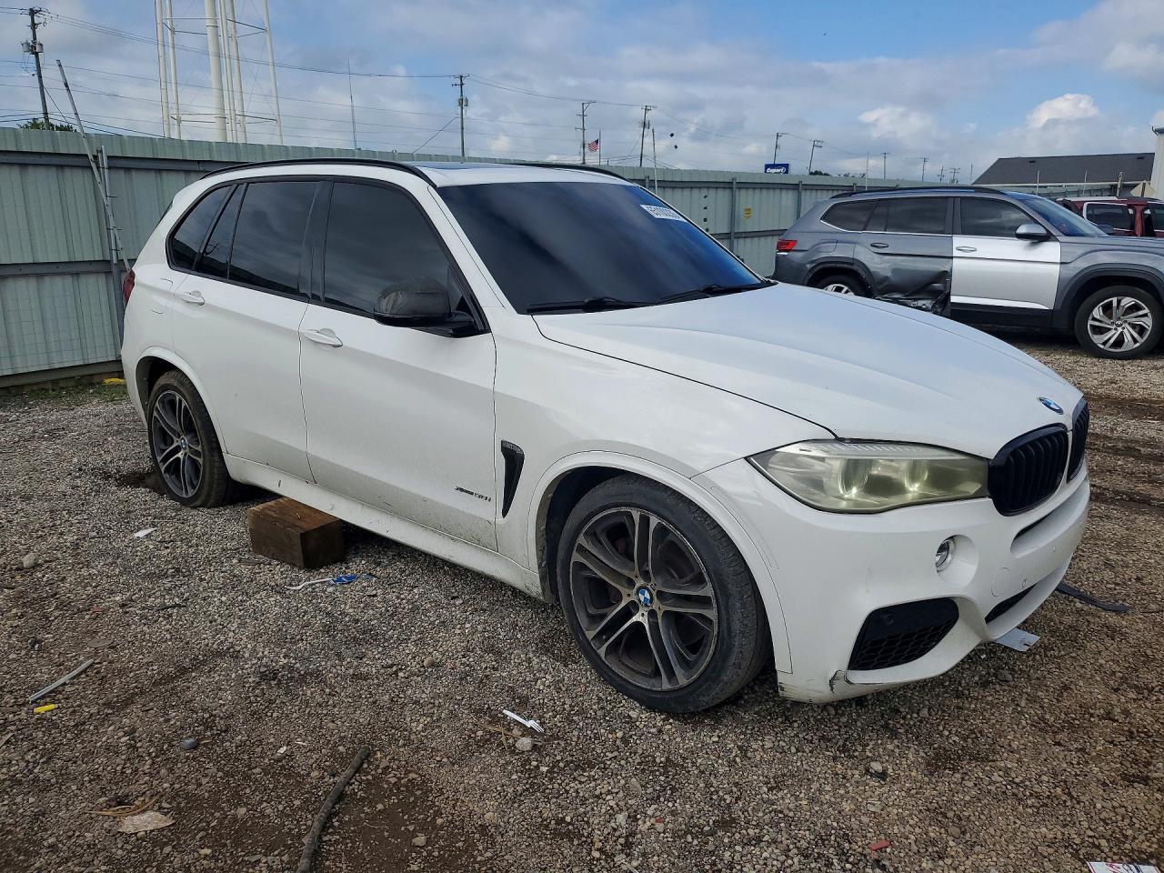 2016 BMW X5 xDrive50I - zdjęcie 4
