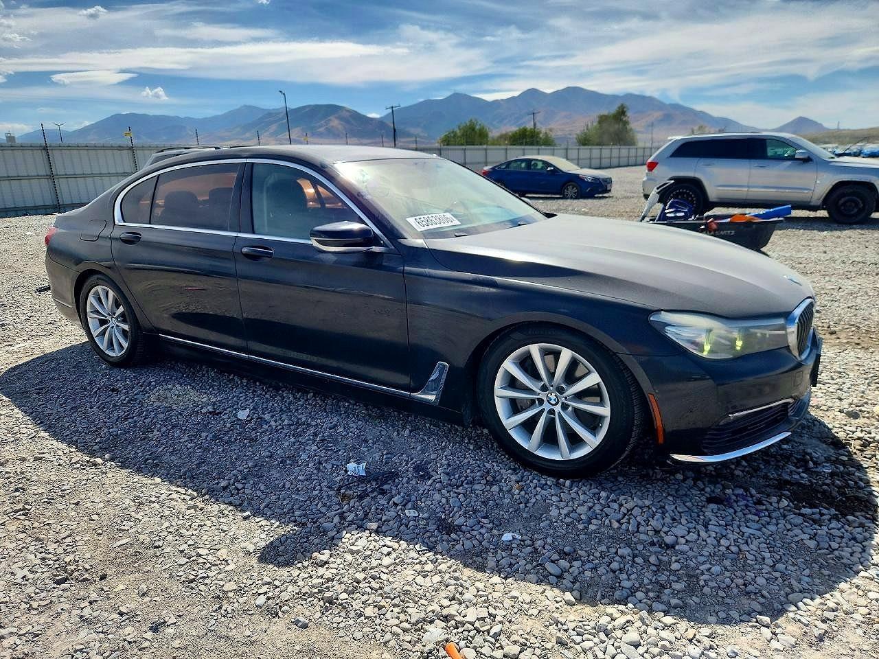 2016 BMW 740 I - zdjęcie 4