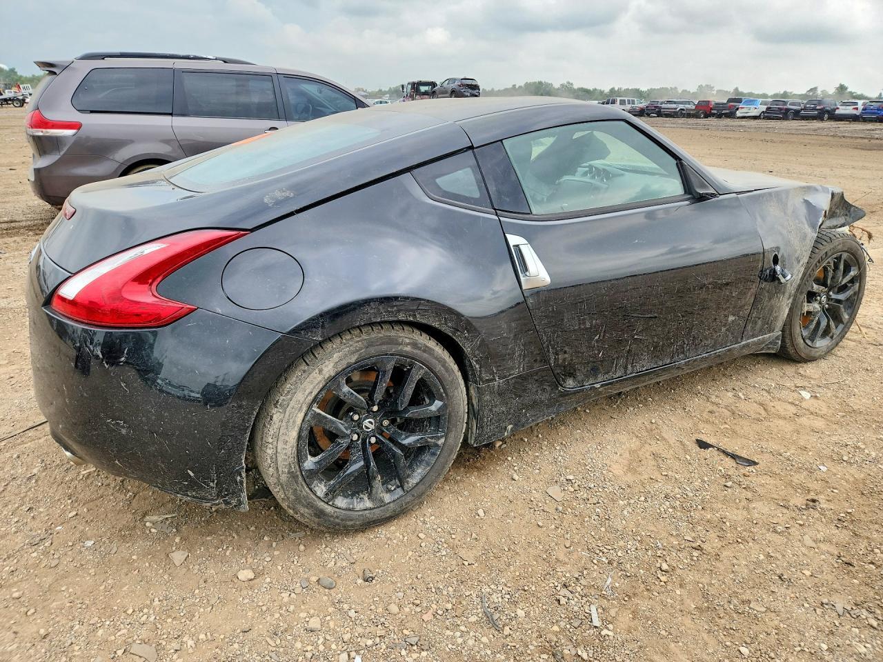 2015 Nissan 370Z Base - zdjęcie 3