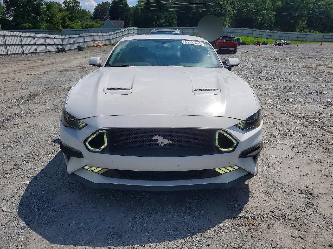 2018 Ford Mustang - zdjęcie 5