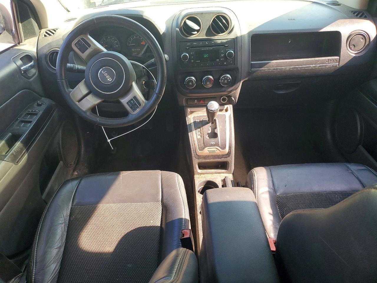 2016 Jeep Compass Sport - zdjęcie 8