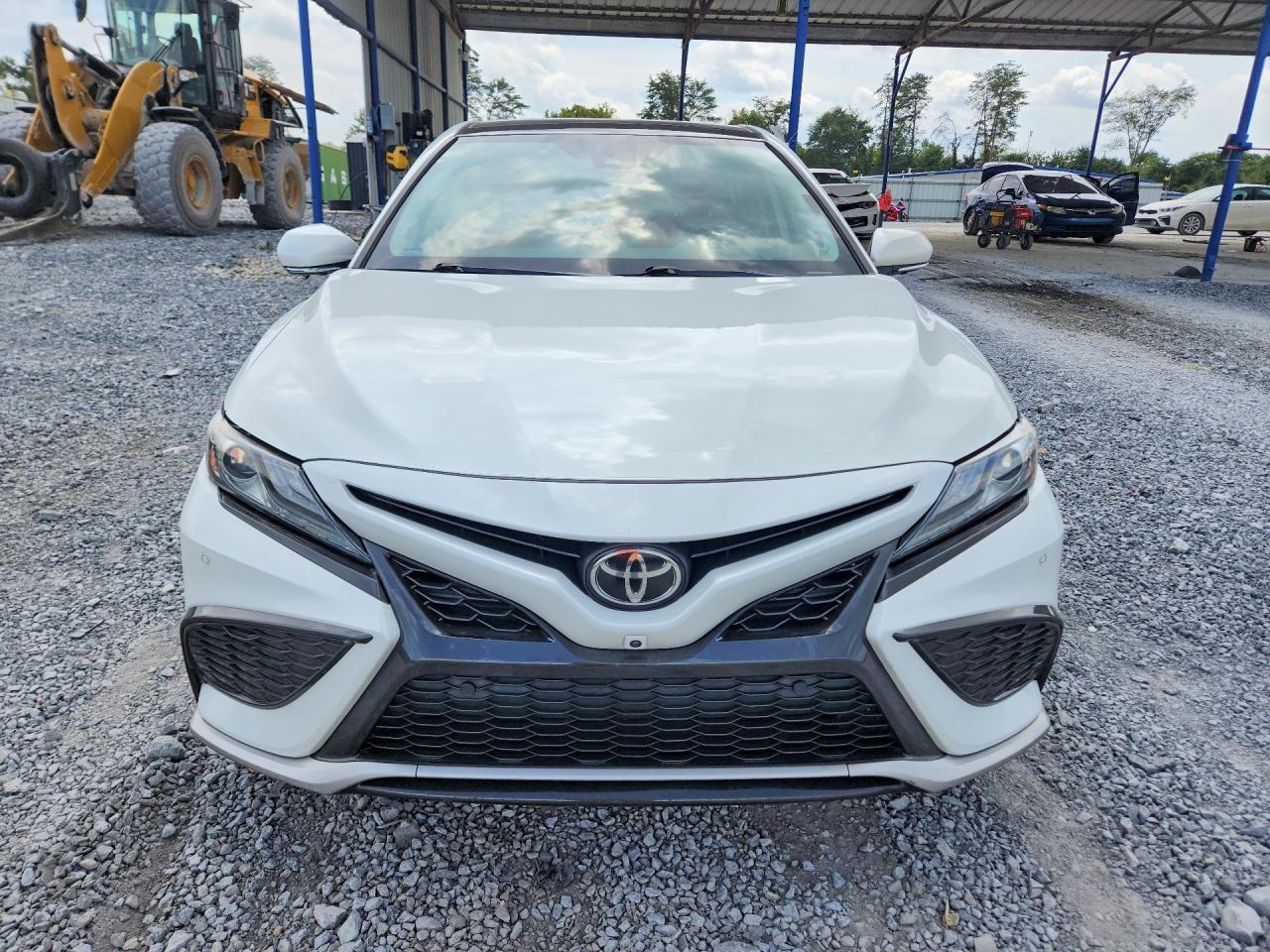 2022 Toyota Camry Xse V6 - zdjęcie 5