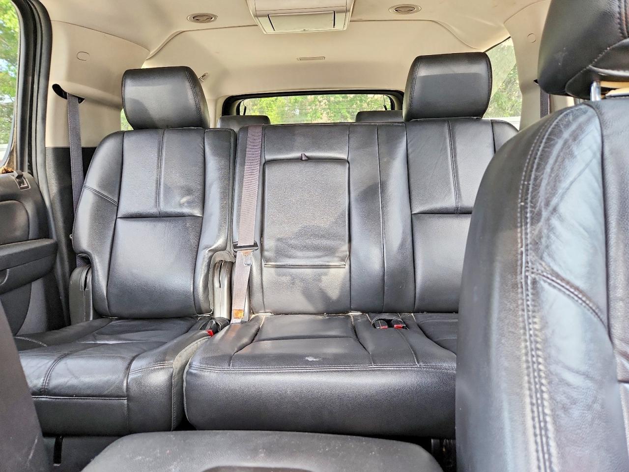 2013 Chevrolet Suburban K1500 Lt - zdjęcie 10
