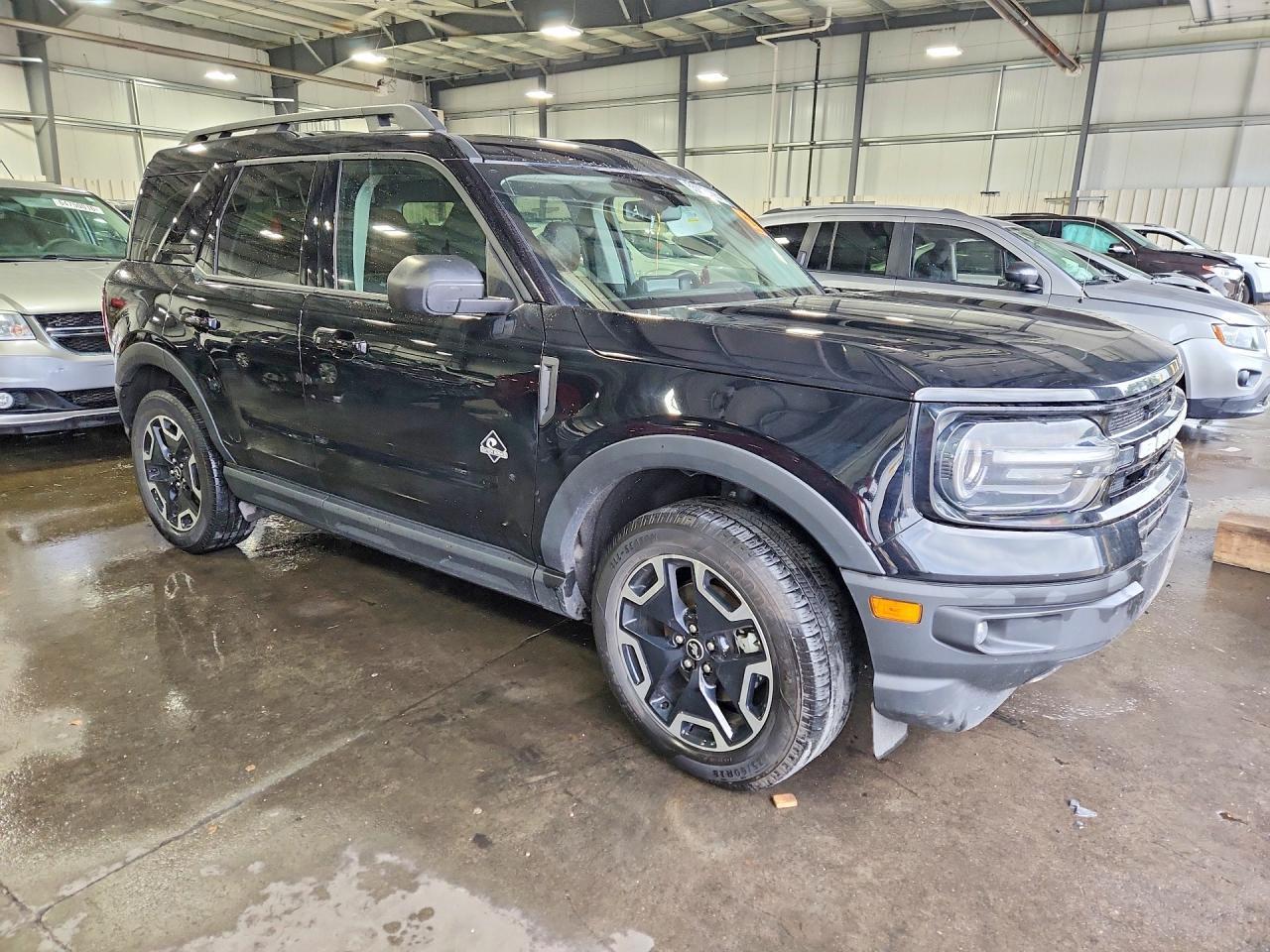 2023 Ford Bronco Sport Outer Banks - zdjęcie 4
