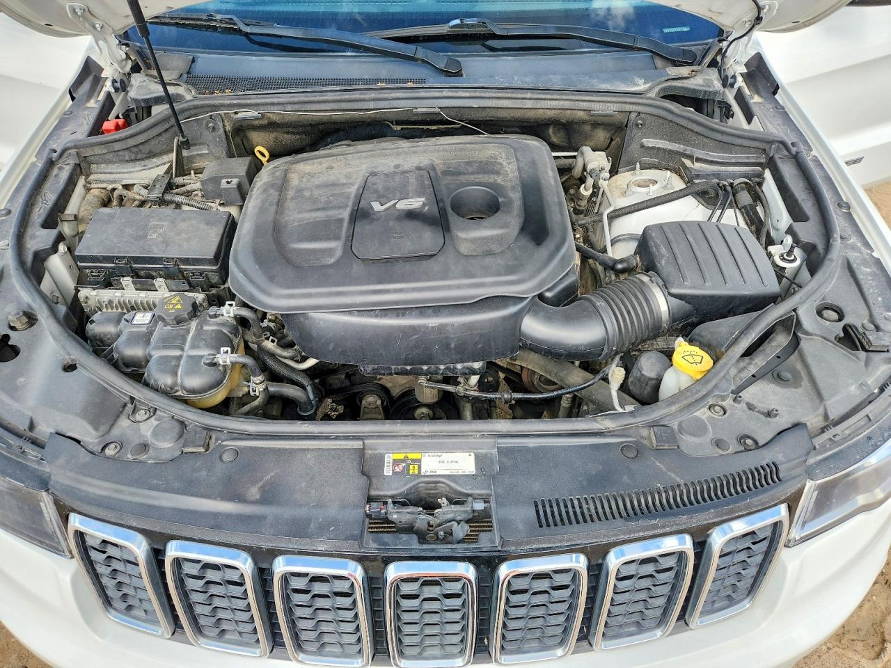 2017 Jeep Grand Cherokee Laredo - zdjęcie 12