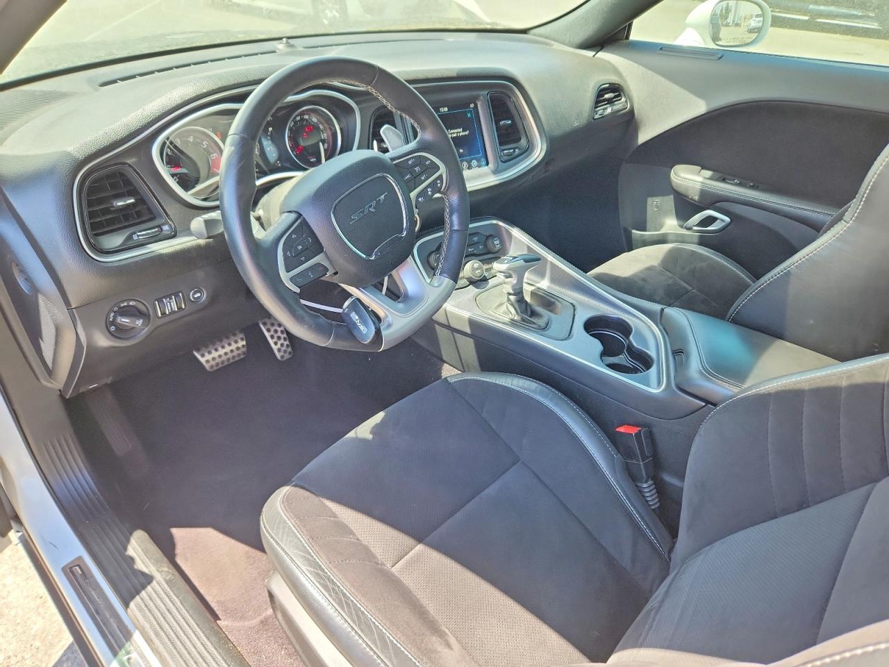 2017 Dodge Challenger Srt 392 - zdjęcie 8