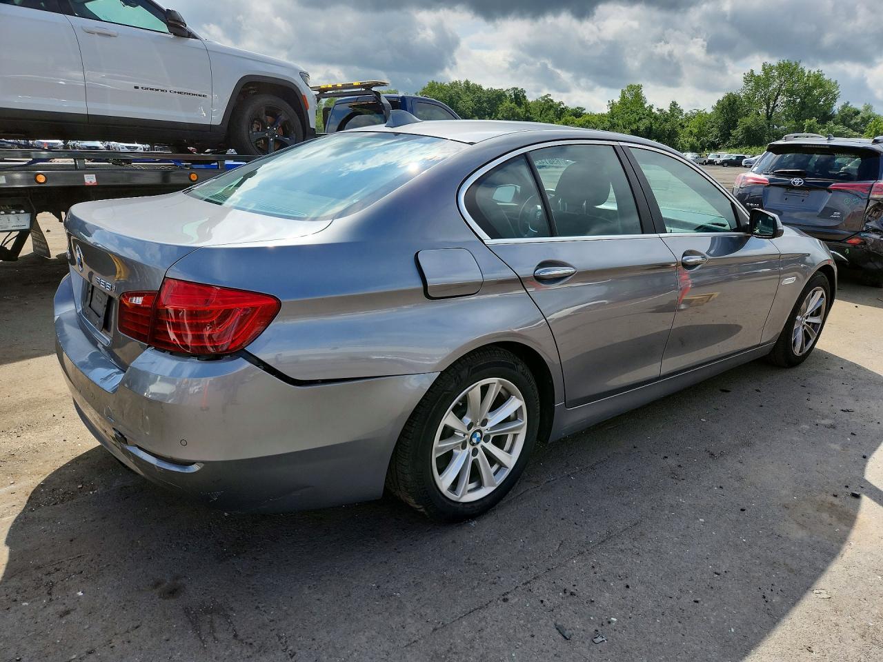 2016 BMW Seria 5 528i - zdjęcie 3