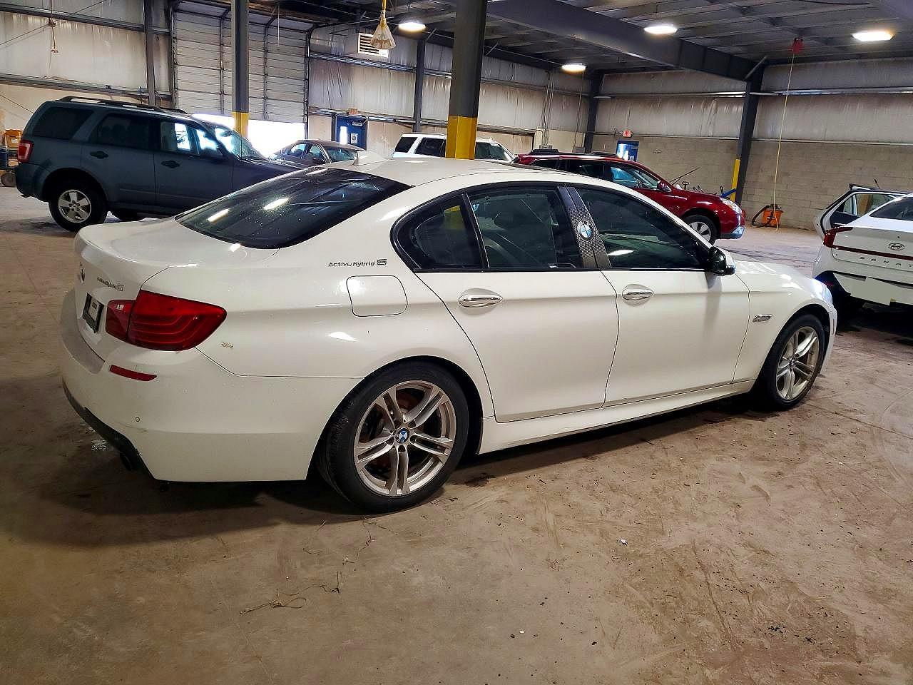 2014 BMW Activehybrid 5 - zdjęcie 3