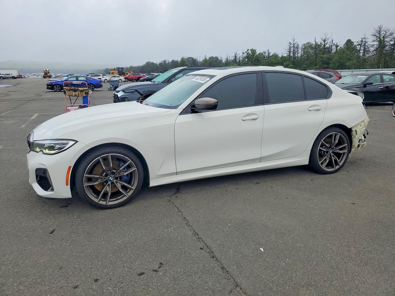 2020 BMW Seria 3 M340i - zdjęcie główne