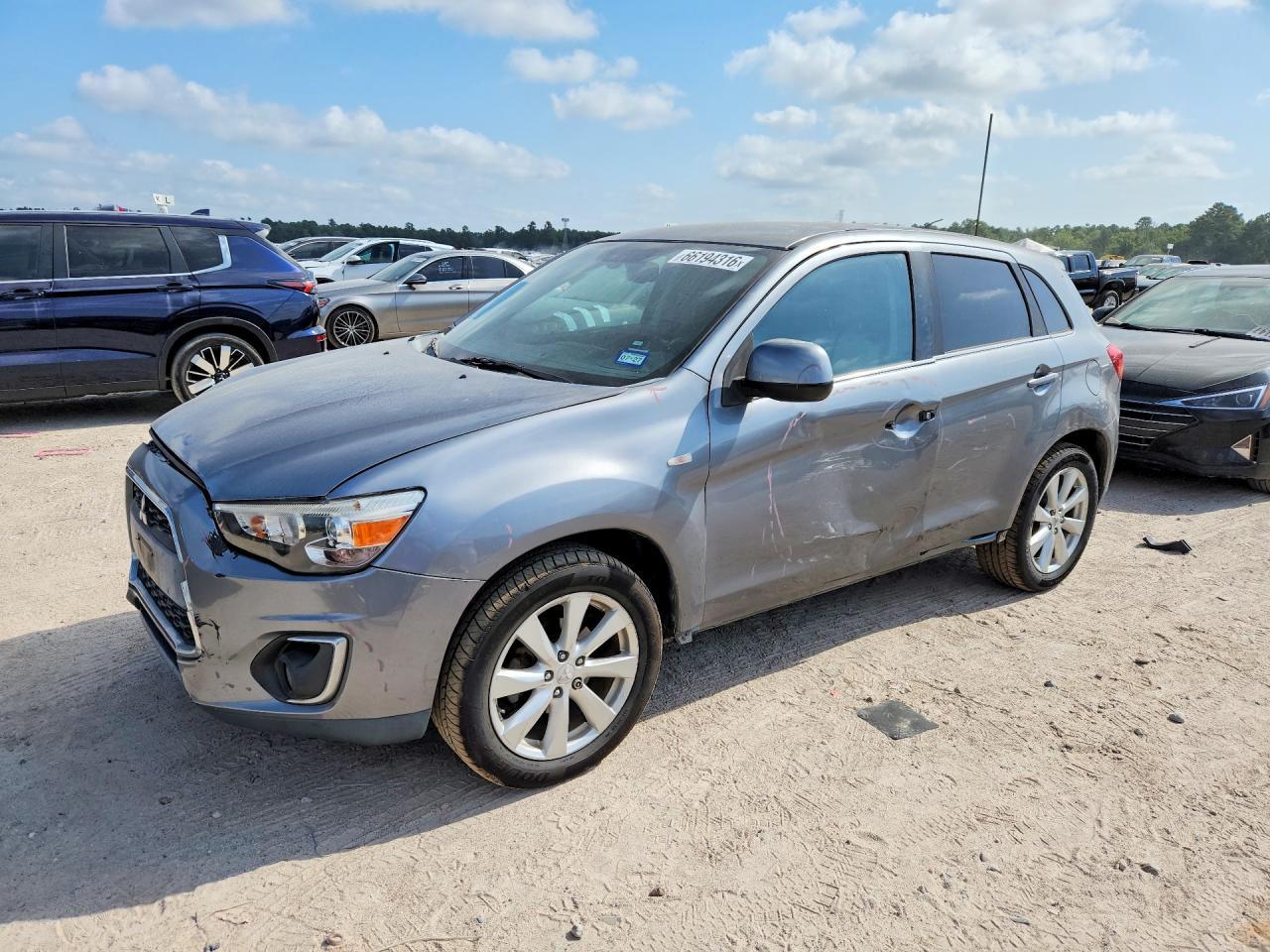 2014 Mitsubishi Outlander Sport Se - zdjęcie główne