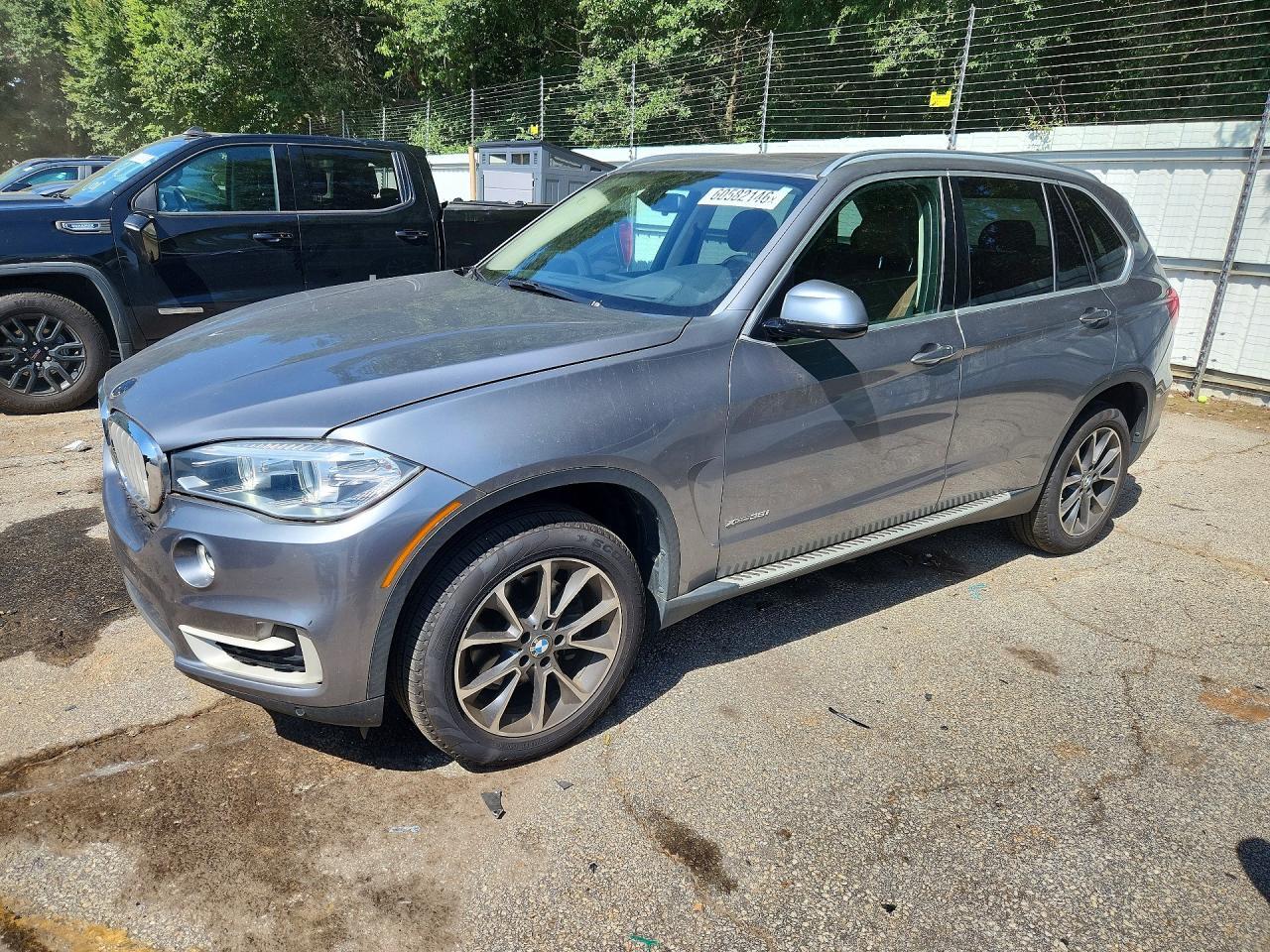 2016 BMW X5 xDrive35I - zdjęcie główne
