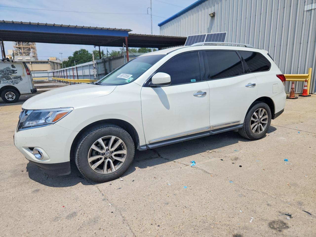 2013 Nissan Pathfinder S - zdjęcie główne
