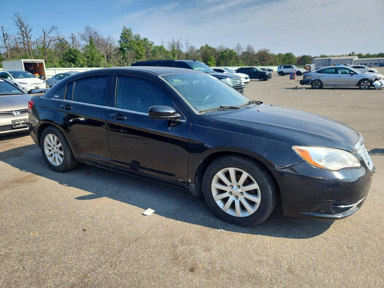 2013 Chrysler 200 Touring - zdjęcie 4