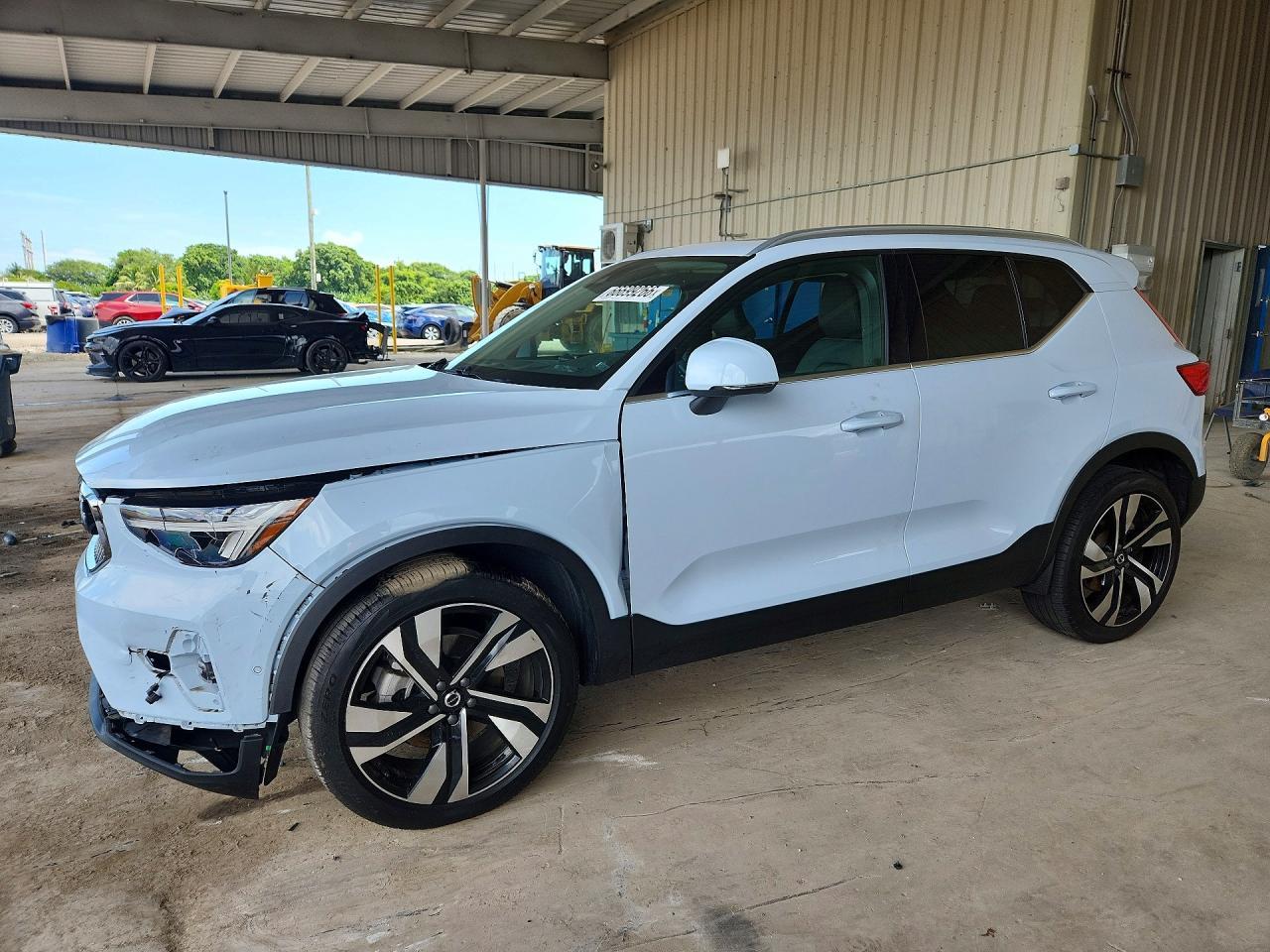 2024 Volvo Xc40 Plus - zdjęcie główne