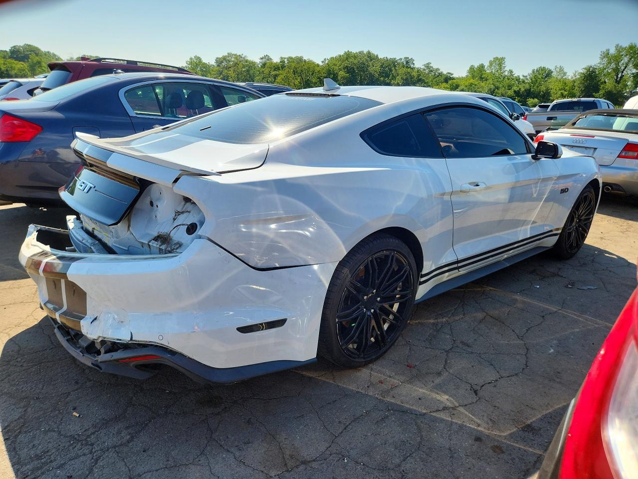 2021 Ford Mustang Gt - zdjęcie 3