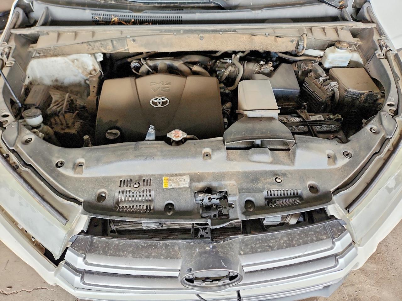 2019 Toyota Highlander Le - zdjęcie 12