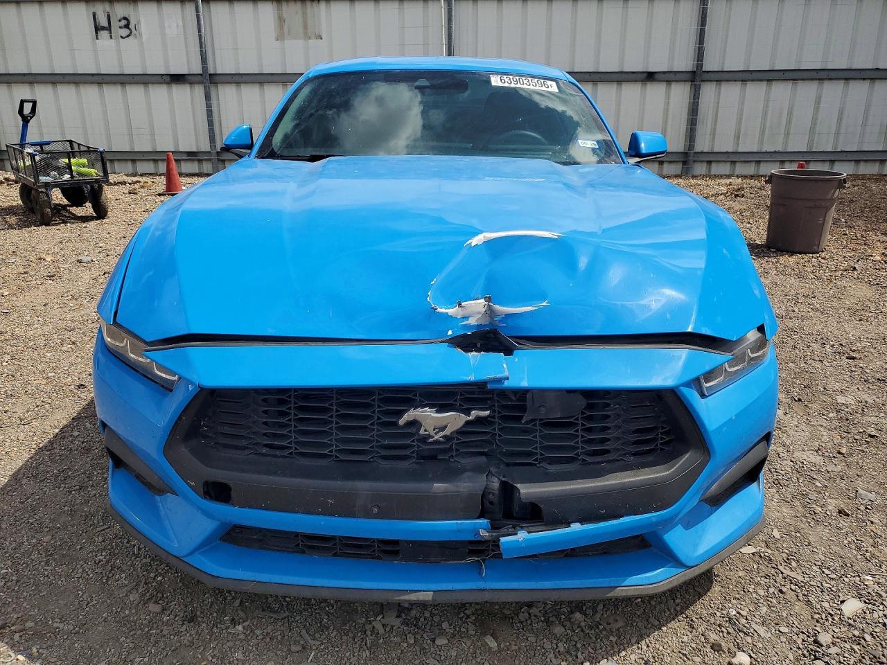 2024 Ford Mustang - zdjęcie 5