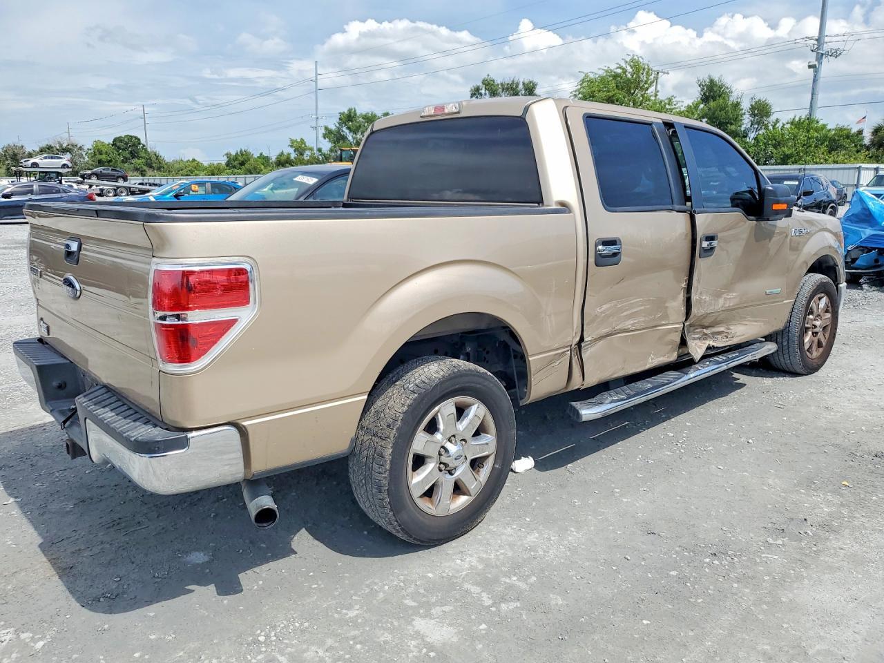 2014 Ford F150 Supercrew - zdjęcie 3