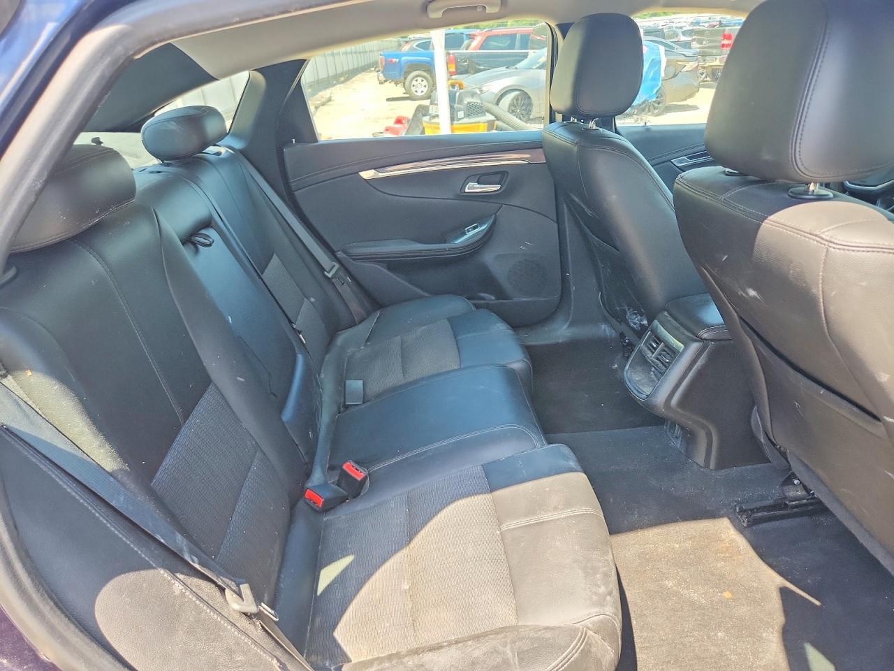 2017 Chevrolet Impala Lt - zdjęcie 10