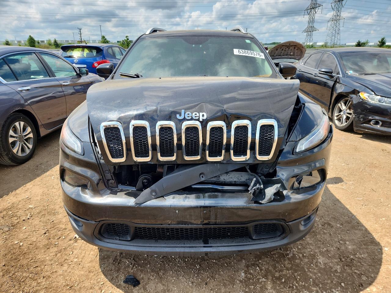 2016 Jeep Cherokee Latitude - zdjęcie 5