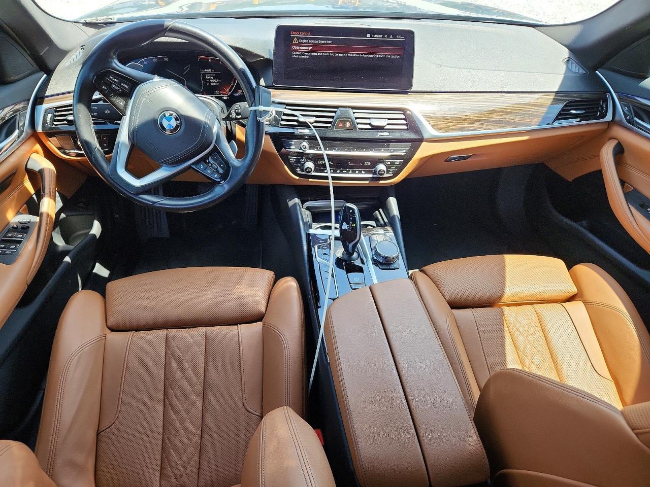 2021 BMW 530 I - zdjęcie 8