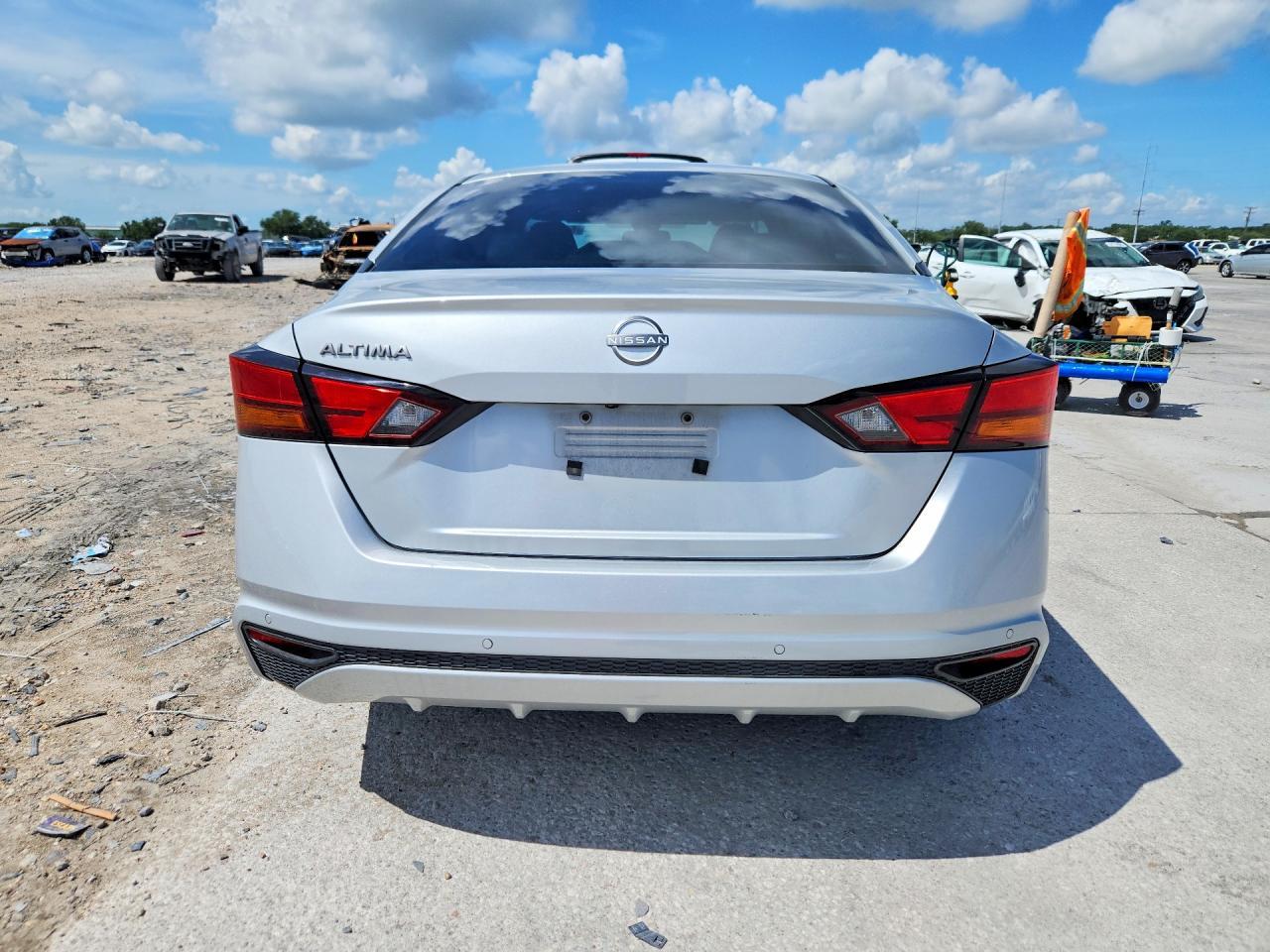 2023 Nissan Altima S - zdjęcie 6