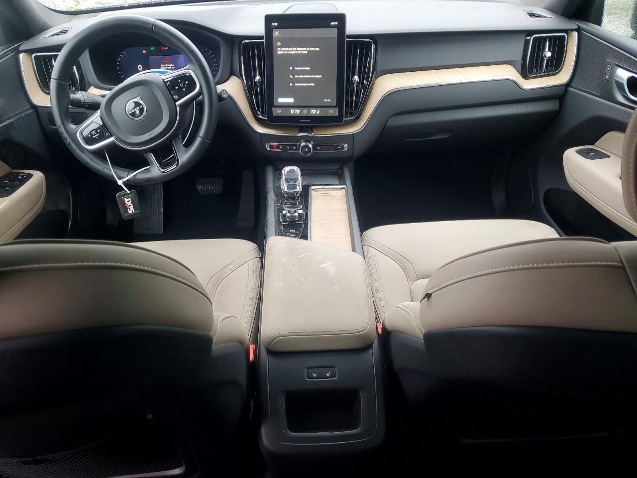 2026 Volvo Xc60 Plus - zdjęcie 8