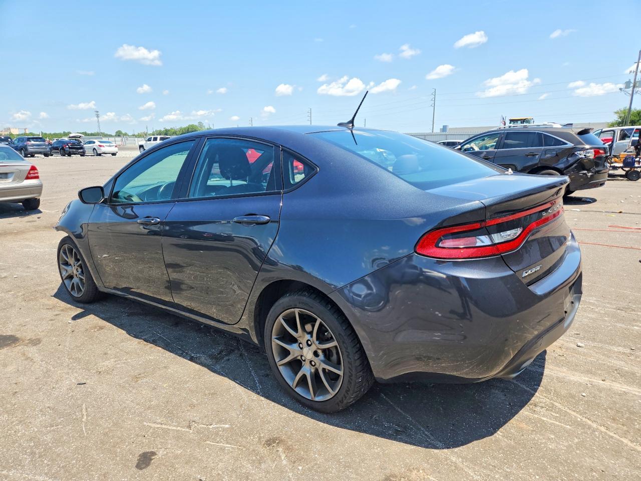 2014 Dodge Dart Sxt - zdjęcie 2