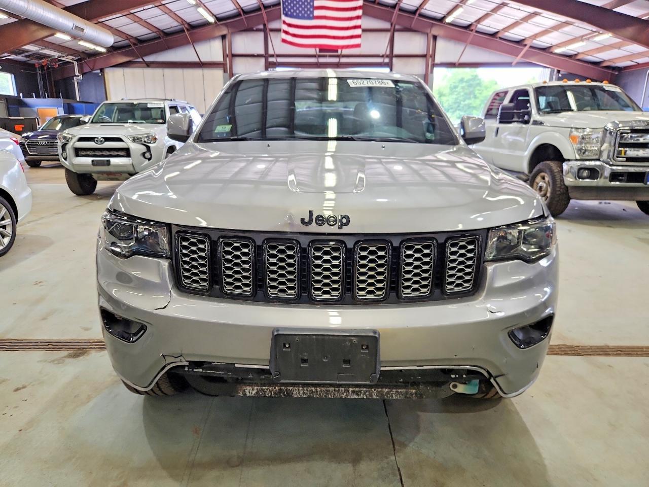 2020 Jeep Grand Cherokee Laredo - zdjęcie 5