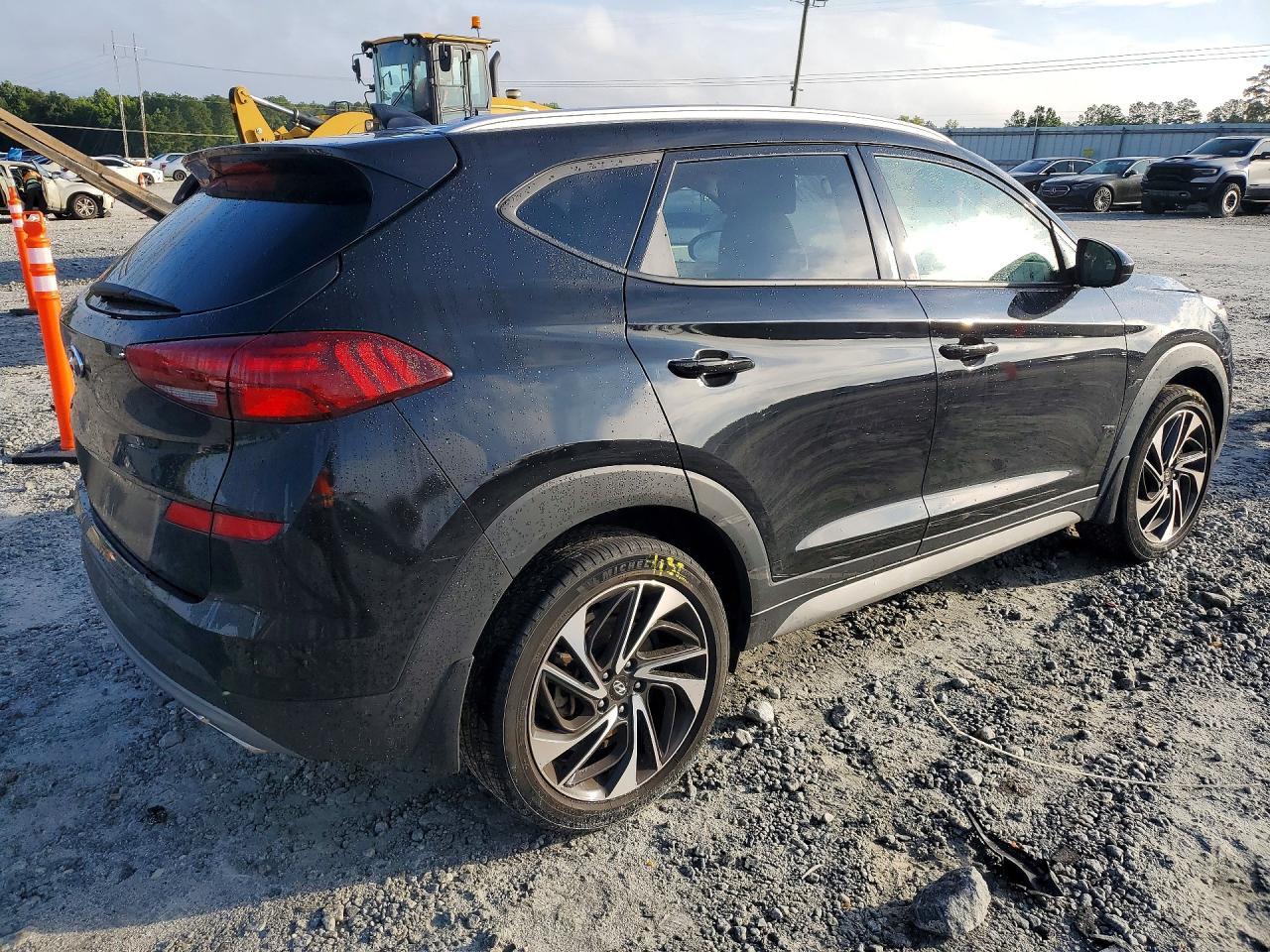 2021 Hyundai Tucson Sport - zdjęcie 3