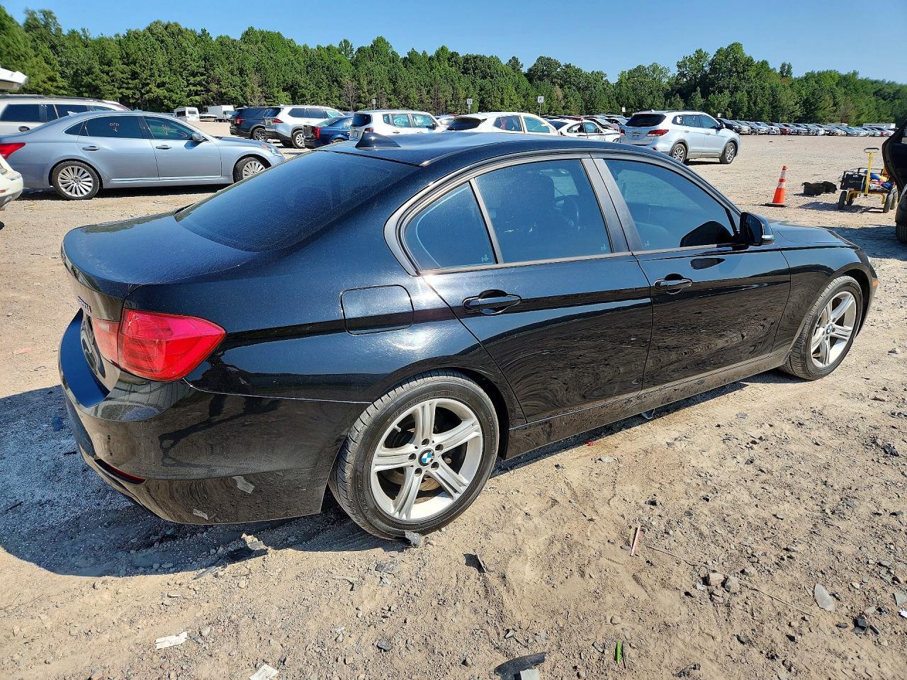 2014 BMW 320 I - zdjęcie 3