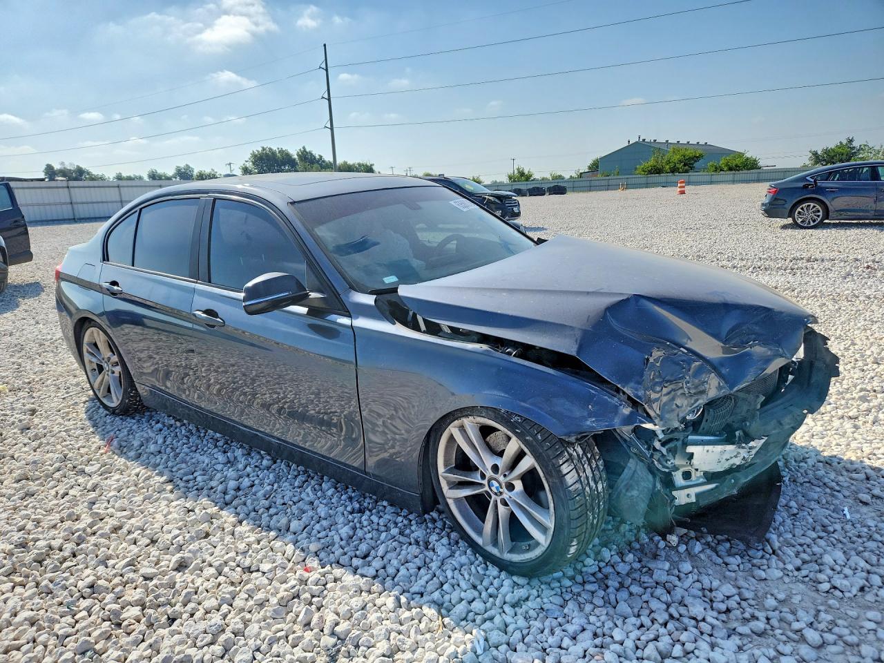 2016 BMW 320 I - zdjęcie 4