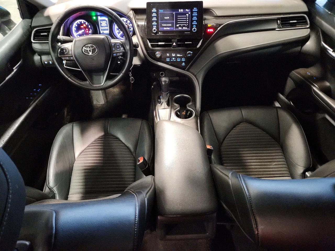 2021 Toyota Camry Se - zdjęcie 8