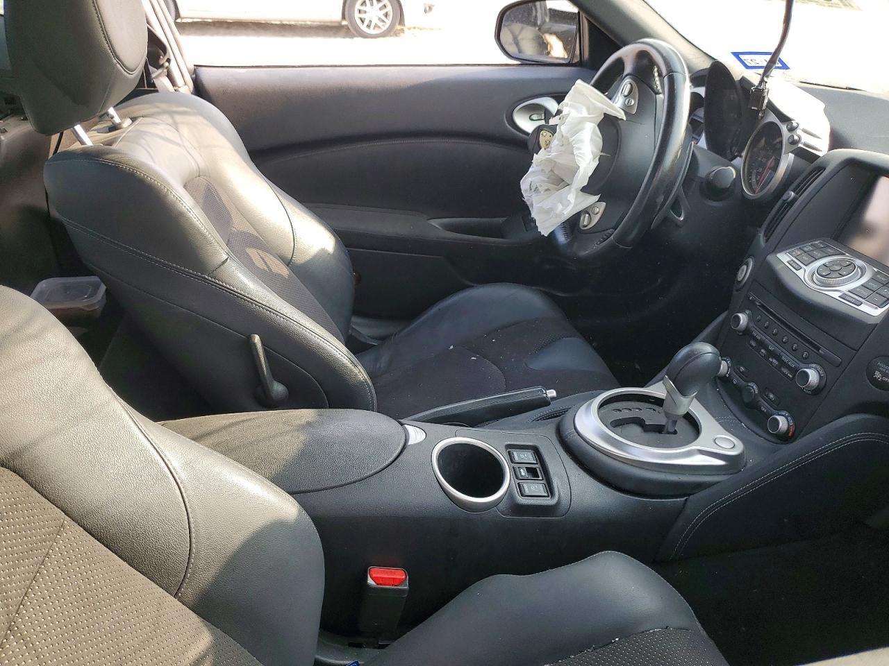 2019 Nissan 370Z Sport Touring - zdjęcie 10