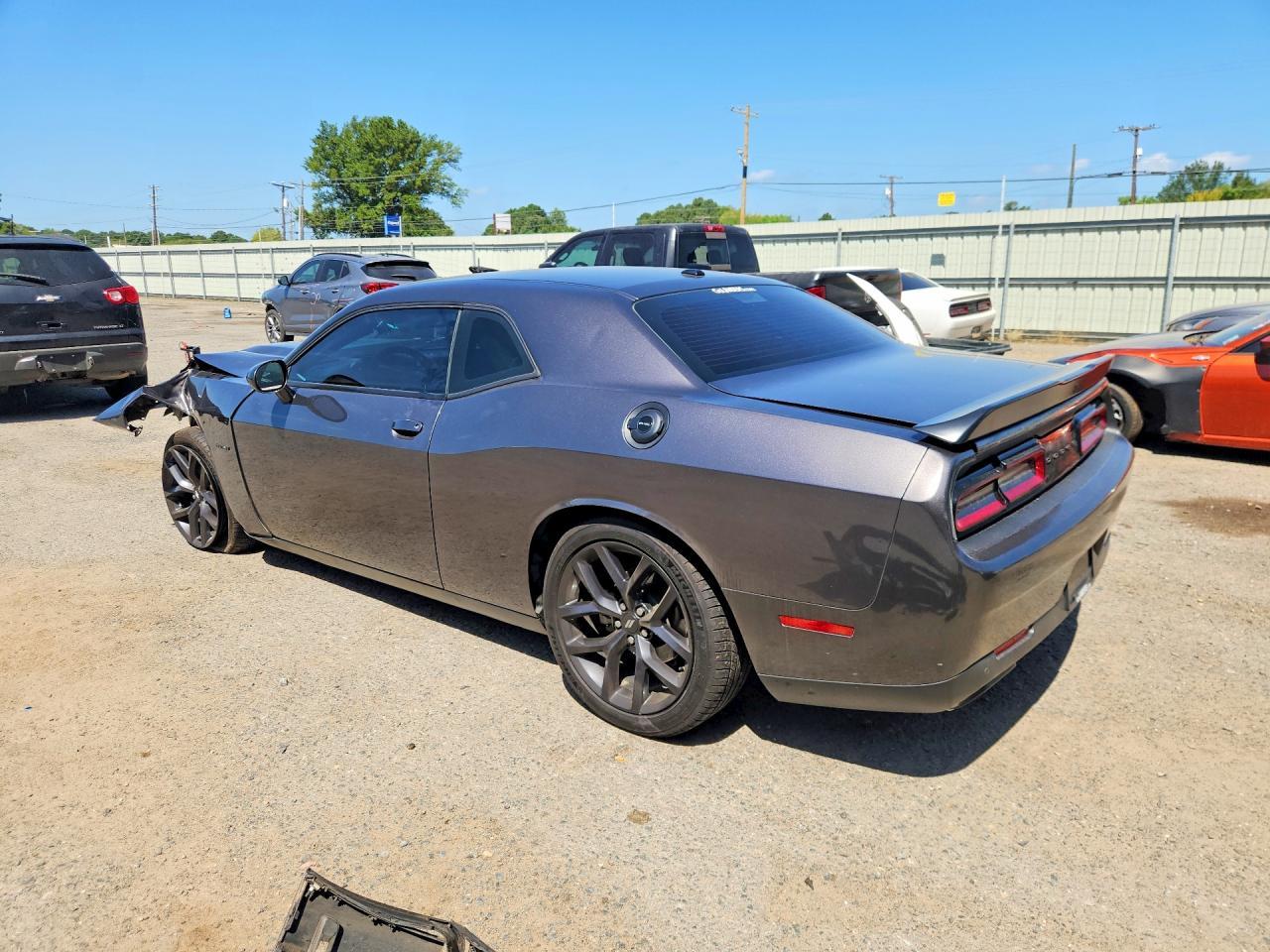 2022 Dodge Challenger R/T - zdjęcie 2