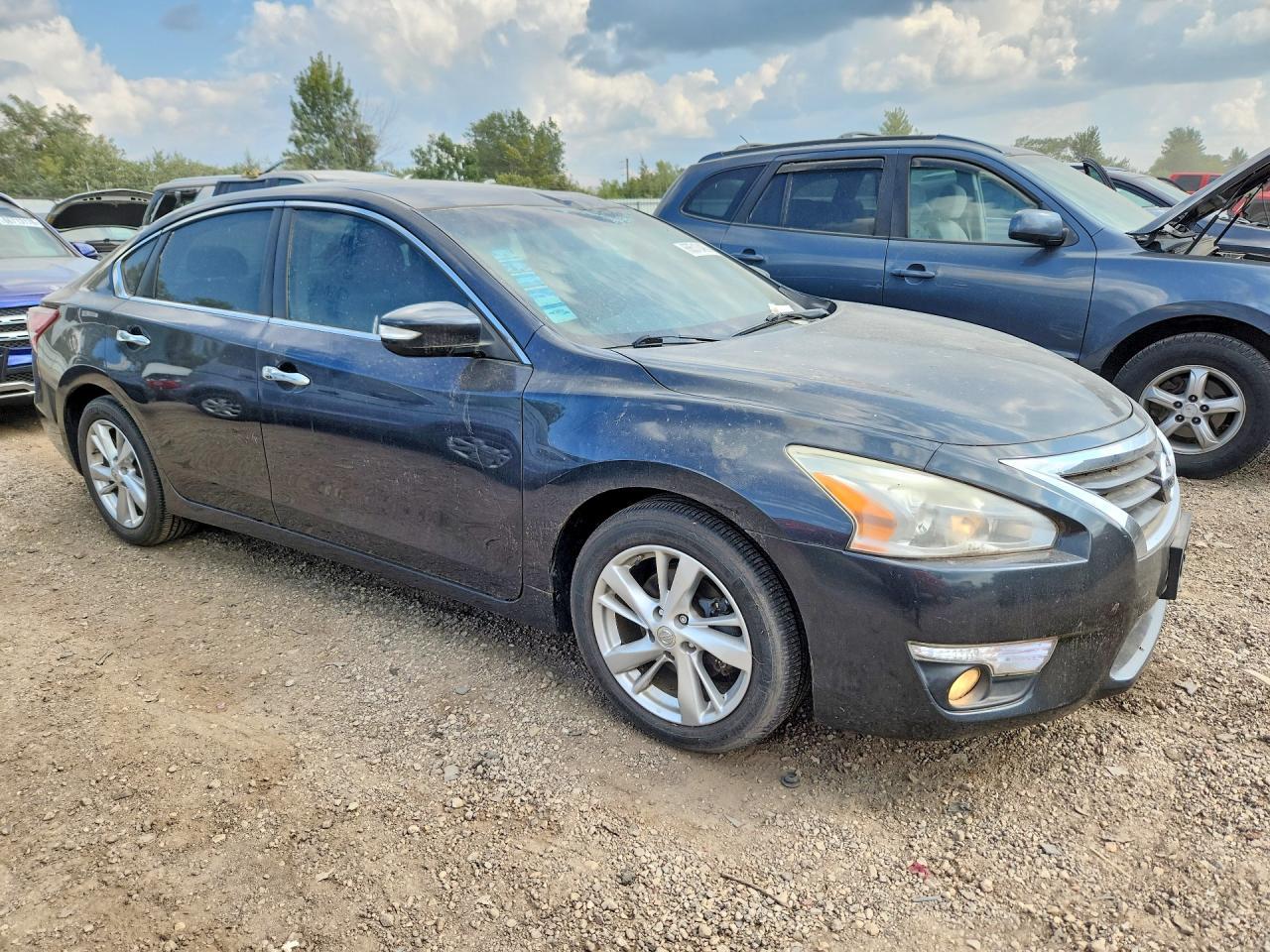 2013 Nissan Altima 2.5 - zdjęcie 4