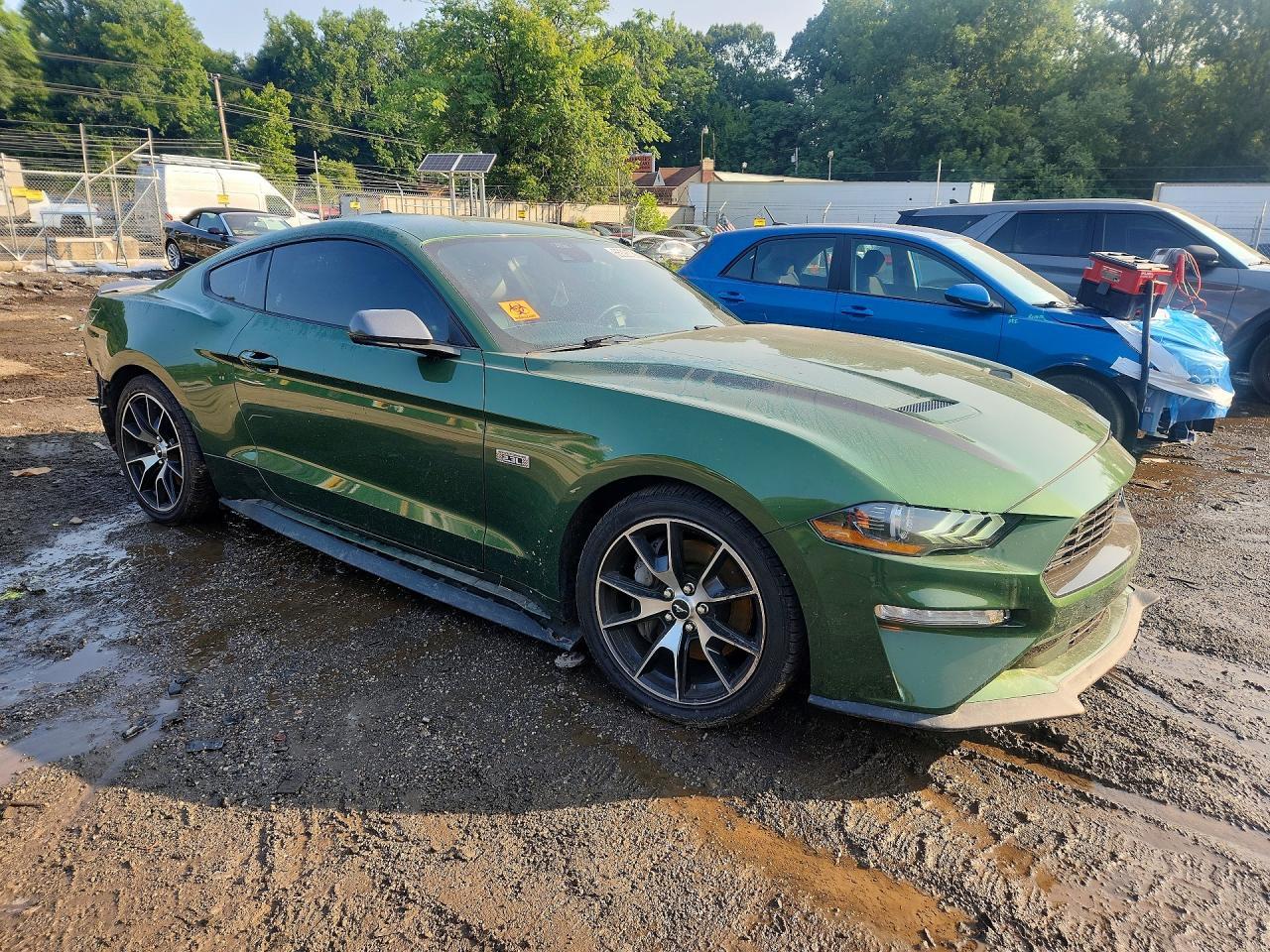2022 Ford Mustang - zdjęcie 4