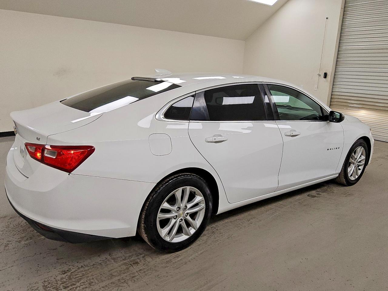 2017 Chevrolet Malibu Lt - zdjęcie 3