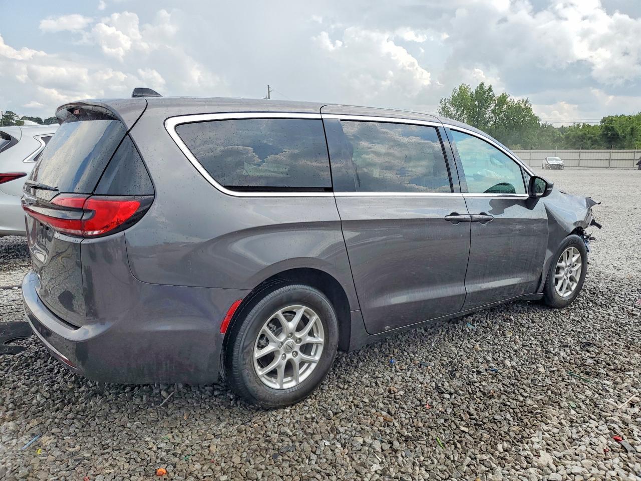 2023 Chrysler Pacifica Touring L - zdjęcie 3