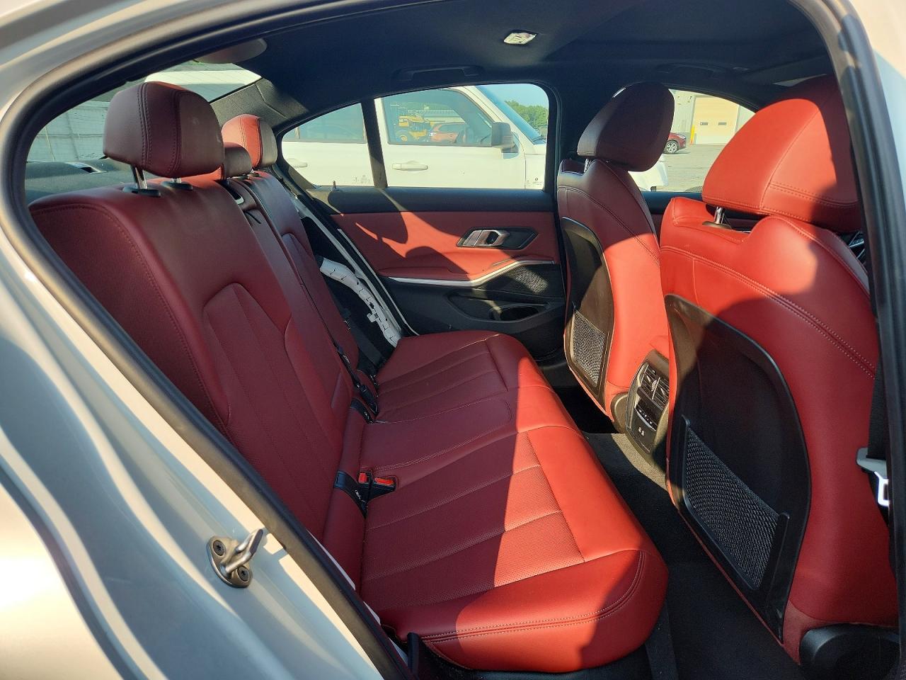 2023 BMW 330Xe - zdjęcie 10
