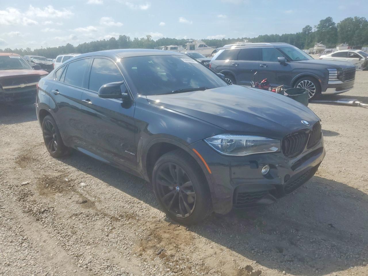 2016 BMW X6 xDrive50I - zdjęcie 4