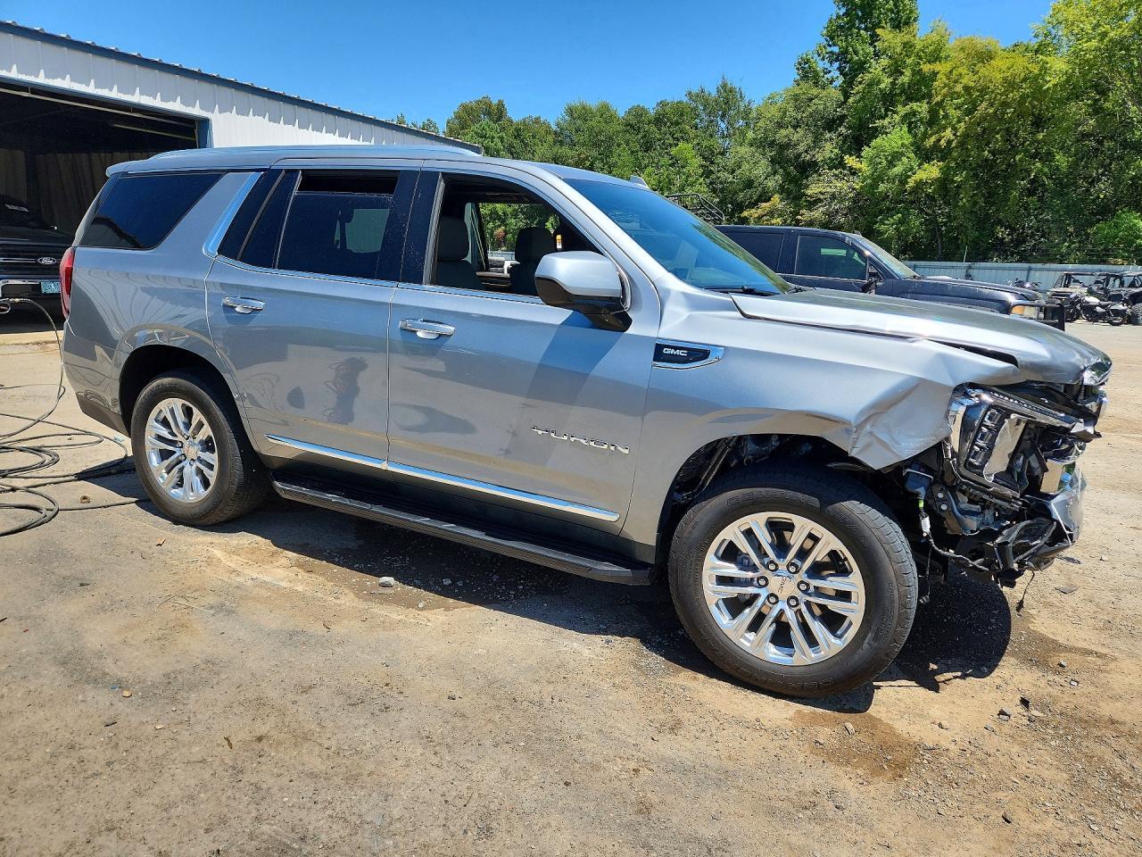 2023 GMC Yukon Slt - zdjęcie 4