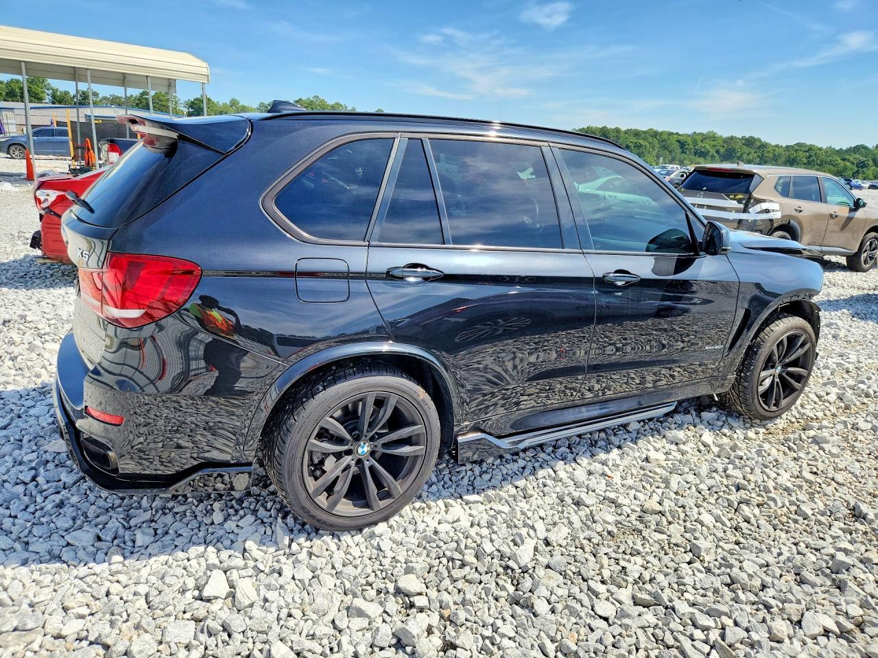 2017 BMW X5 xDrive50I - zdjęcie 3