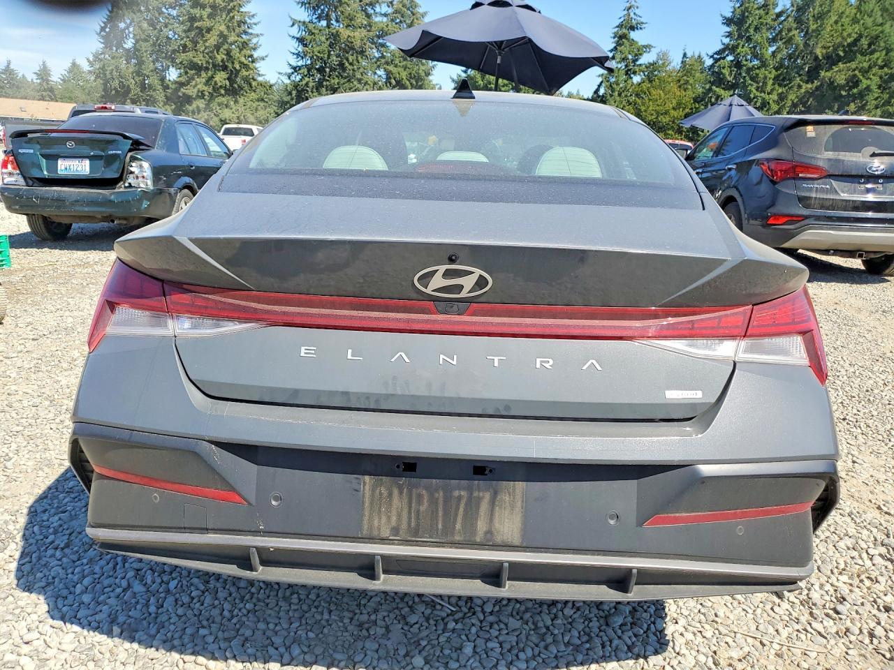 2024 Hyundai Elantra Limited - zdjęcie 6
